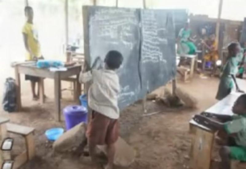 - U nigerijskoj školi oteto više od 80 učenika, napadači ubili policajca